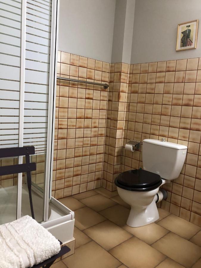 Belle De Nuit Bed & Breakfast Oppede Bagian luar foto