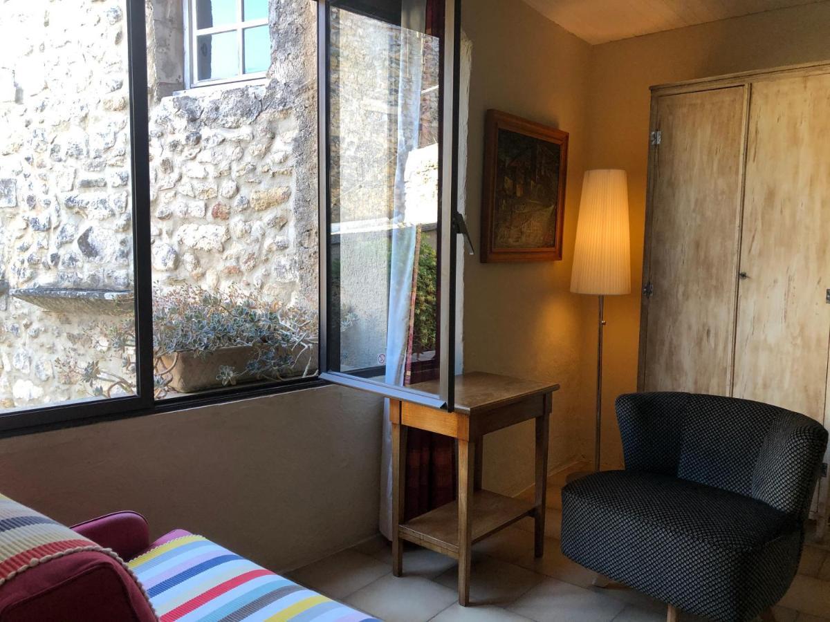 Belle De Nuit Bed & Breakfast Oppede Bagian luar foto