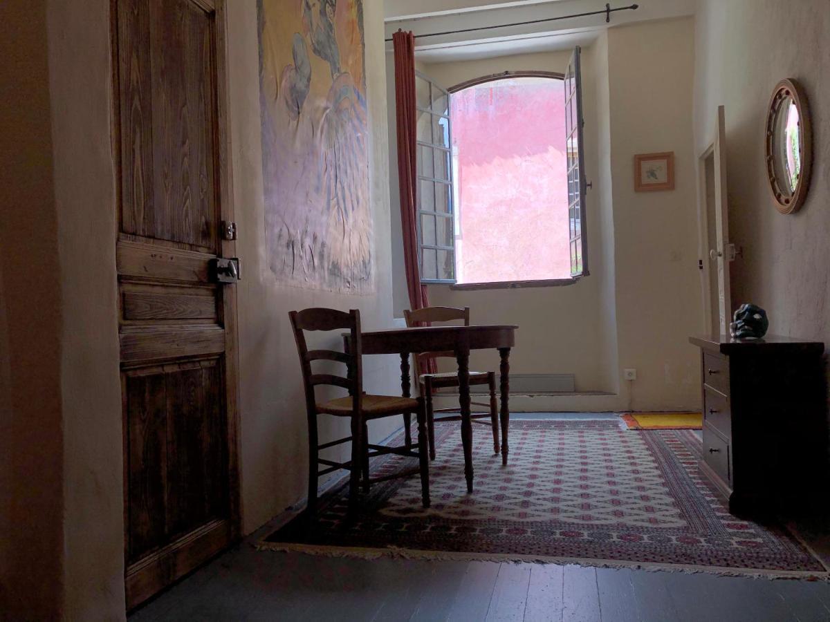 Belle De Nuit Bed & Breakfast Oppede Bagian luar foto